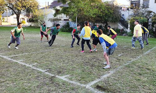 Futebol americano é ferramenta de socialização em Porto Alegre